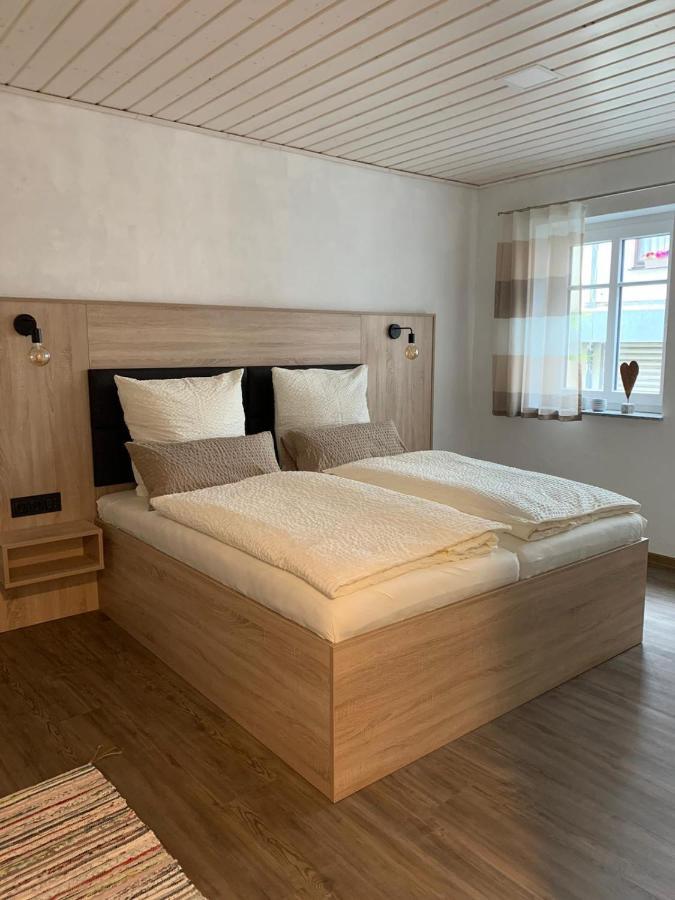 Bleibe In Der Brandgasse Bed & Breakfast Alken Bagian luar foto