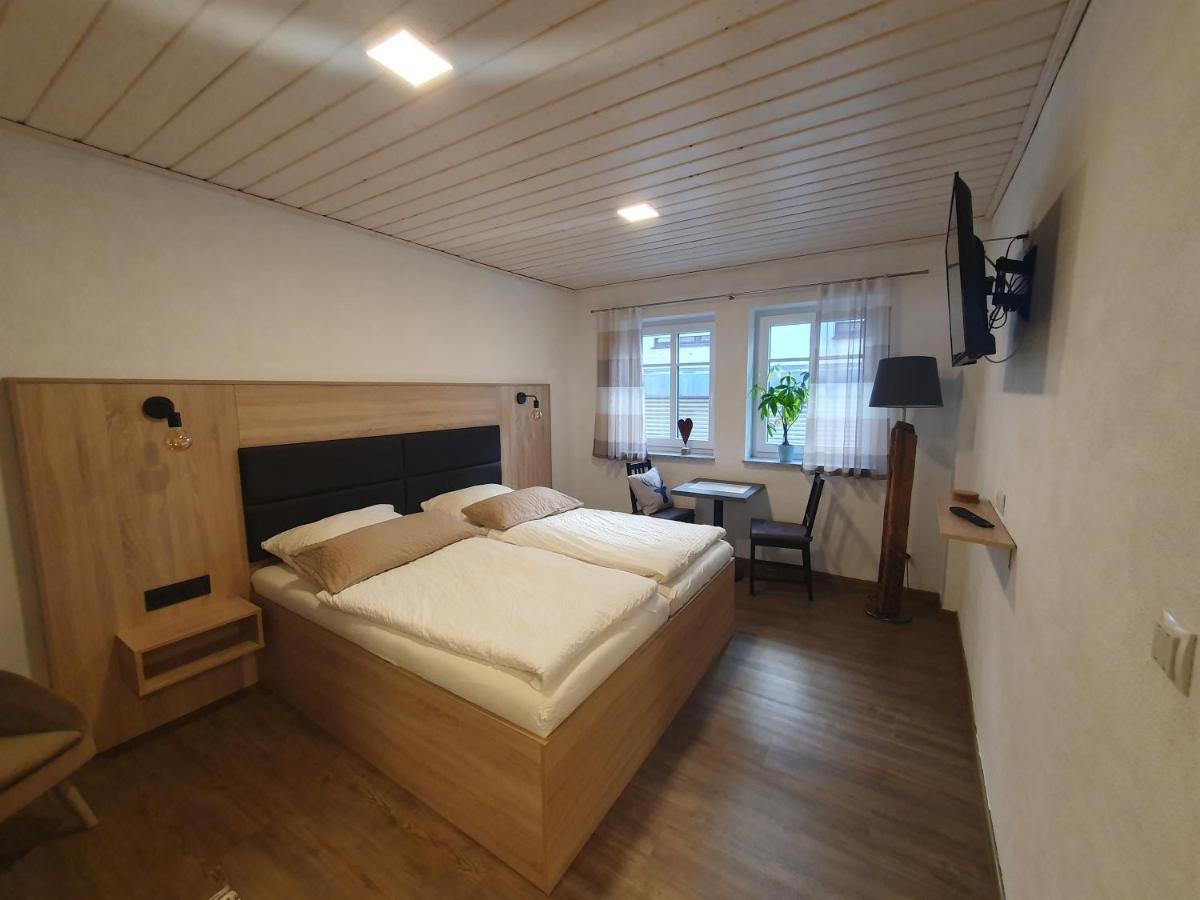 Bleibe In Der Brandgasse Bed & Breakfast Alken Bagian luar foto